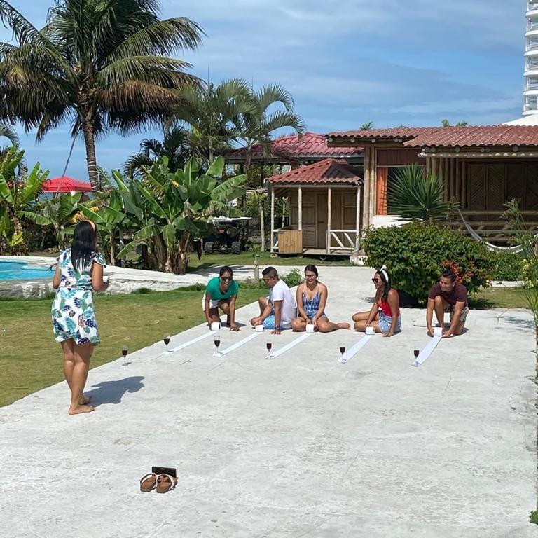 Caramba Hospedaje Hotel Tonsupa Luaran gambar