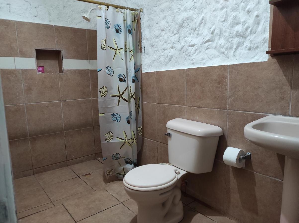 Caramba Hospedaje Hotel Tonsupa Luaran gambar